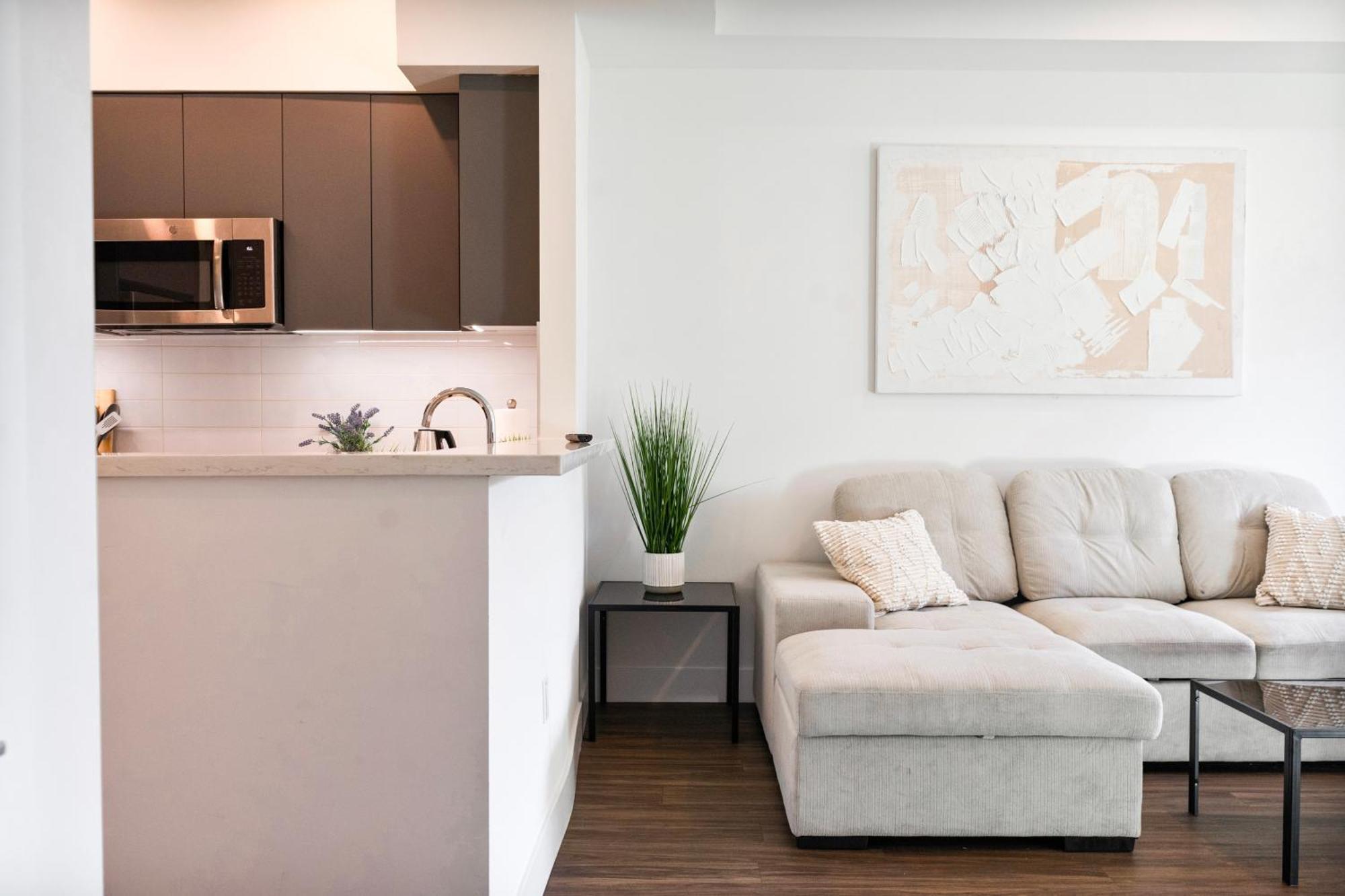 Bright & Stylish 1-bedroom, Walk To Netflix, Perfect For Long Free Parking * Los Angeles